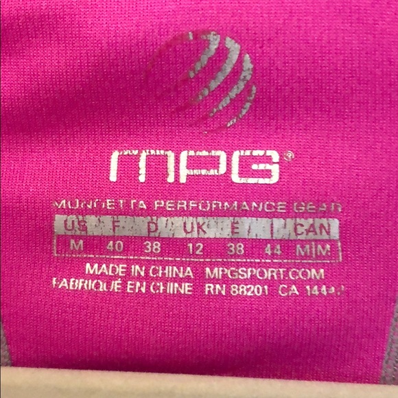 MPG 1/4 zip Active Top - Picture 2 of 4